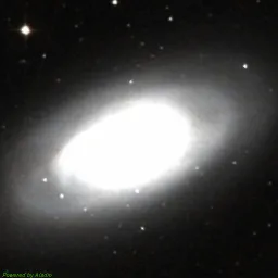 M64 color image